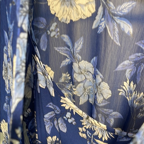 Tommy Hilfiger Blue and White V-Neck Maxi Dress with 3/4 Dolman Sleeves - Picture 6 of 7